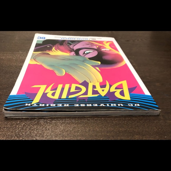 Batgirl DC Universe Rebirth Vol. 1 Beyond Burnside - Picture 8 of 11